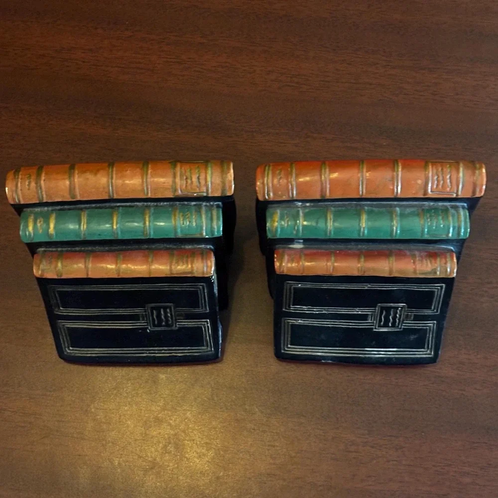 Cast Plaster Vintage Bookends – Felt Bottoms, Stack of Books Design, 5.25x4x4.5